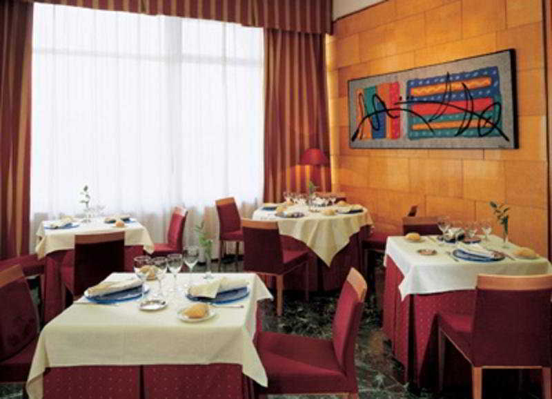 מלון Nh Ciudad De סרגוסה מראה חיצוני תמונה